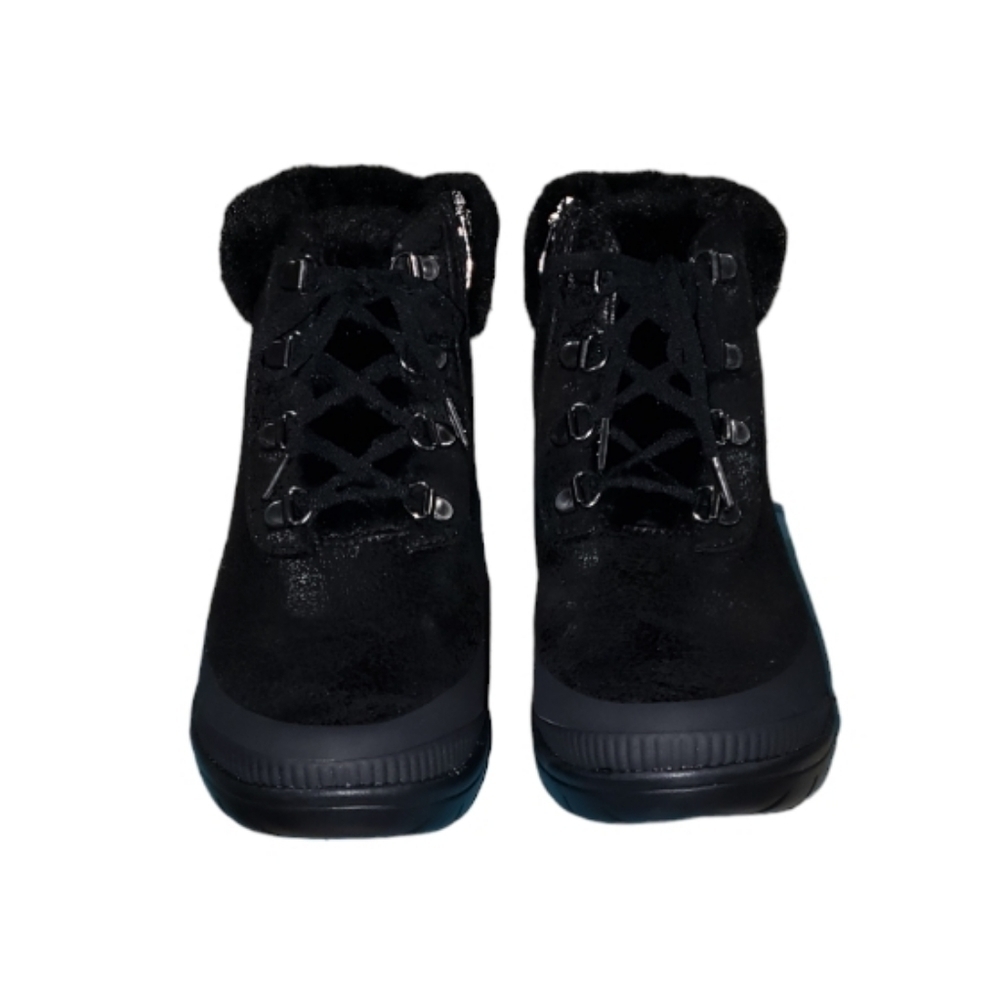 Bzees Hiker Style Boot - Picture 6 of 7